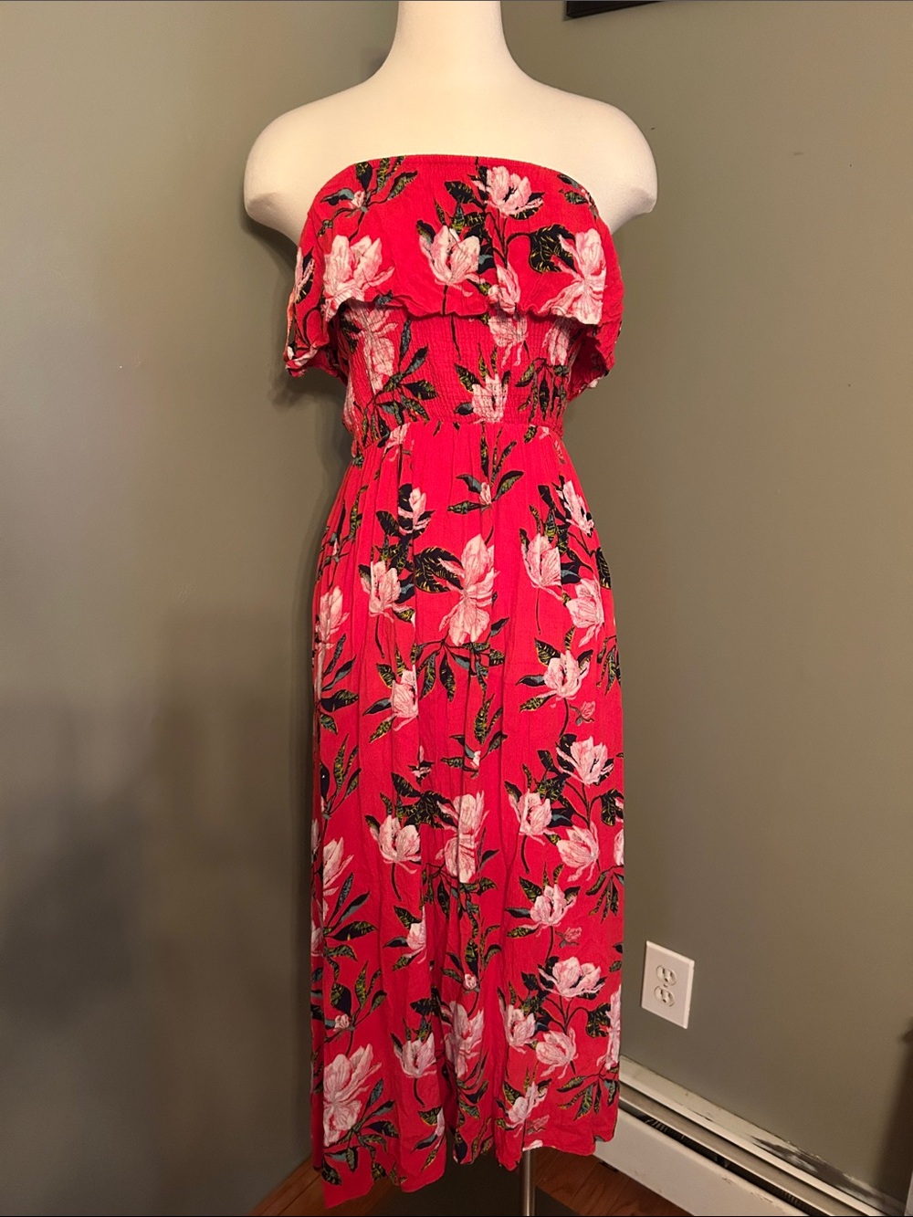 Strapless Tropical Floral Ruffle Maxi Dress in Bright Red